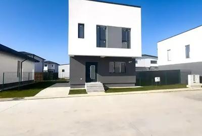 Casa 4 Camere Individuala Mutare Imediat Complex Securizat Comision 0 - 5