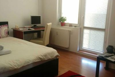 Apartament cu 3 camere semidecomandat în Central - 4