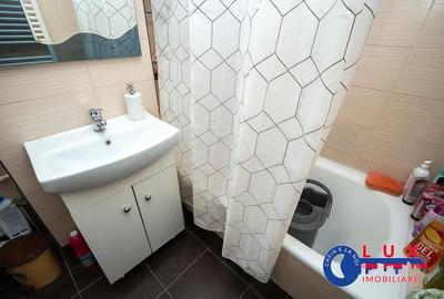 Apartament cu 4 camere decomandat în Babadag - 18