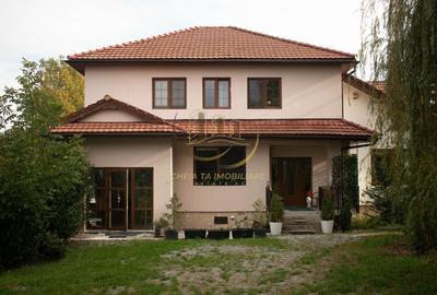 Casă cu 6 camere în Central - 6