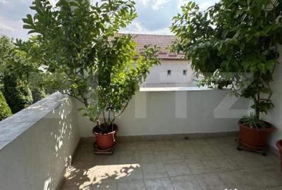 Casă cu 7 camere cu Teren 300 Mp în Titulescu - 12