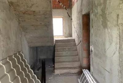 Casă cu 4 camere cu Teren 750 Mp în Novaci - 8