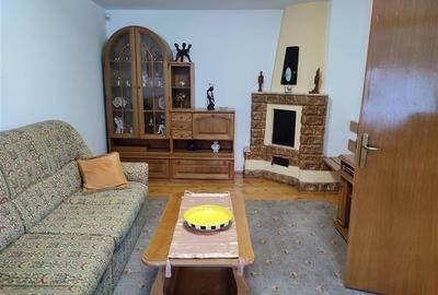 VILA 5 CAMERE, FARA CURTE, GARAJ, CENTRAL, ZONA LIVADA POSTEI