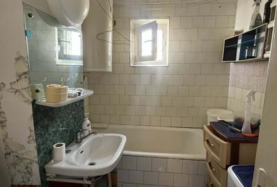 Apartament cu 2 camere decomandat în Canta - 11