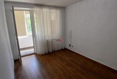 Apartament cu 3 camere semidecomandat în Vatra Luminoasă - 24