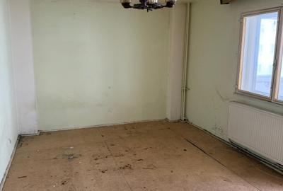 Garsonieră decomandată în Militari - 2