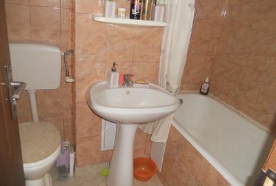 Inchiriez apartament cu 2 camere - 3
