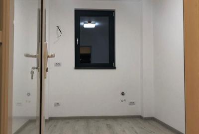 Spațiu comercial, de 100 mp, în Mazepa 2 - 4