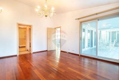 Casă cu 5 camere cu Piscina în Tâncăbești - 6