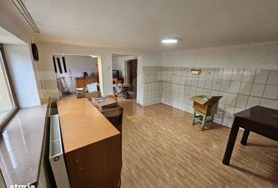 Casă cu 4 camere decomandat în Gura Roșiei - 19
