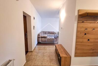 Garsonieră decomandată, mobilată în Tractorul - 2