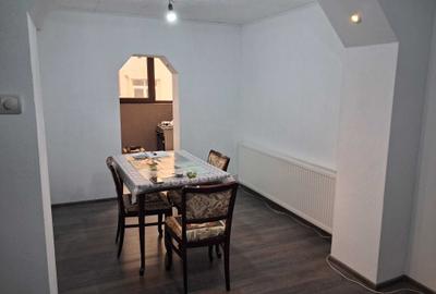 Apartament cu 3 camere decomandat în Central - 4
