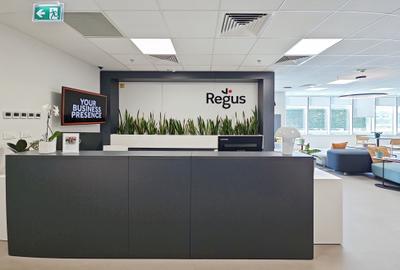 Birou, de 110 mp, în Central - 3