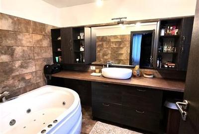 Casă individuală cu 4 camere cu Canalizare în Central - 11