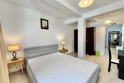 Apartament cu 3 camere decomandat, mobilat în Central - 9