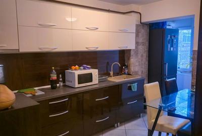 Apartament cu 3 camere în Central - 8