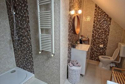 Apartament cu 3 camere, mobilat în Central - 7