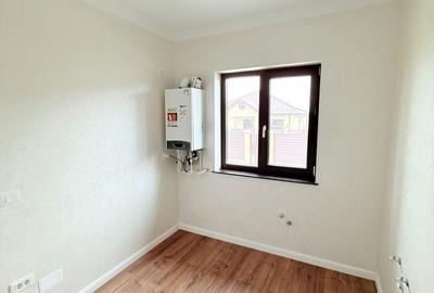 Casă cu 3 camere cu Teren 300 Mp în Central - 8