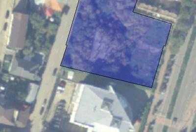 Teren de 3000 mp, în Ultracentral - 1