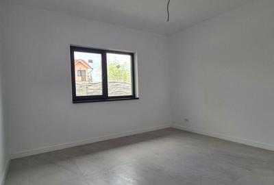 Casă cu 4 camere cu Teren 350 Mp în Clinceni - 16