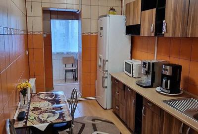 Apartament cu 2 camere decomandat în Micro 20 - 3