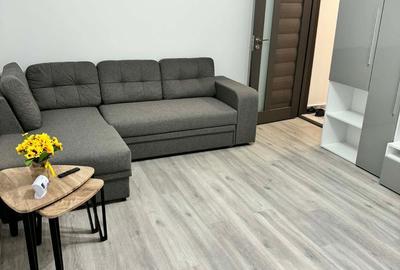 Apartament cu 2 camere semidecomandat în Craiovița Nouă
