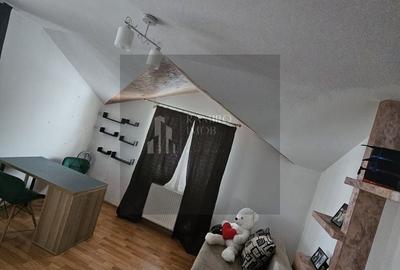 Casă individuală cu 5 camere cu Canalizare în Central - 9