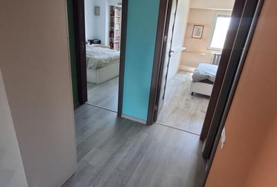 Apartament cu 3 camere decomandat în Capitol - 11