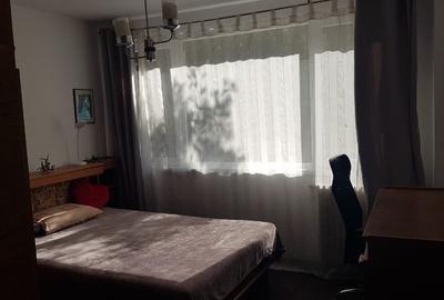 Vand apt 2 camere, 50 mp, et. 3 din 8, 5 min. Metrou Piata Muncii - 6