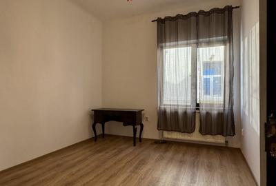 Apartament cu 2 camere decomandat în Vitan - 4