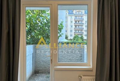 Garsonieră decomandată în Central - 9