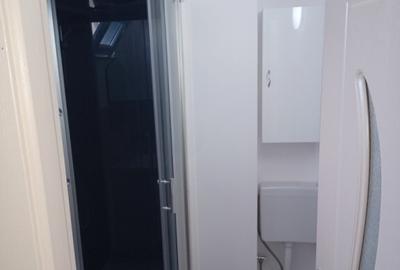 Inchriez apartament cu o camera zona Pia?a Darmanesti - 1