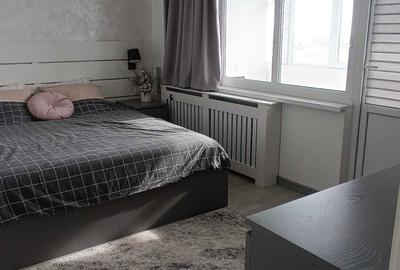 Apartament cu 3 camere semidecomandat în 1 Mai - 6