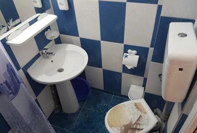 Pensiunea de vanzare Costinesti str.Meduzei , 14 camere - 7