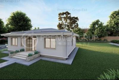 Casă cu 4 camere în Valea Adâncă
