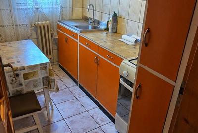 Apartament cu 3 camere semidecomandat în Central - 3
