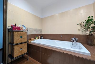 Casă individuală cu 3 camere cu Canalizare în Central - 3
