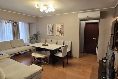 Apartament cu 4 camere decomandat în CET - 1