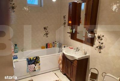 Casă cu 8 camere cu Teren 1760 Mp în Sânmihaiu Român - 5