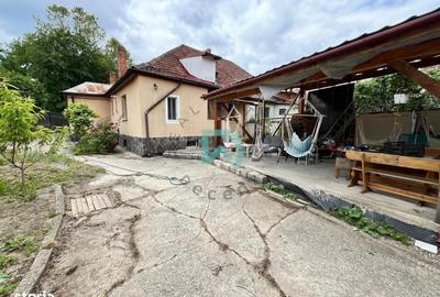 Casă cu 3 camere cu Garaj în Florilor - 12