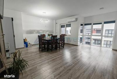 Apartament cu 3 camere, mobilat în Central