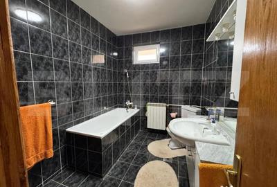 Casă cu 5 camere cu Teren 163 Mp în Siloz - 12