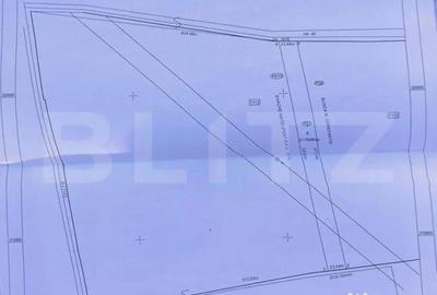 Teren de 7500 mp, în Central