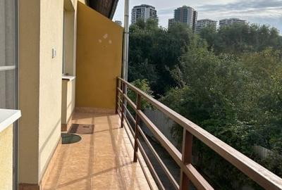 Apartament 110 mp,3 camere plus mansardă, 2 băi, curte în coproprietate, parcare - 5