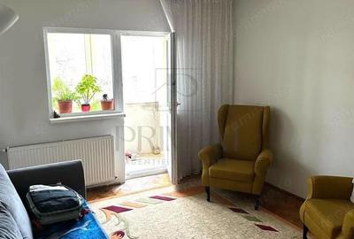 Apartament cu 3 camere semidecomandat în Girocului - 2