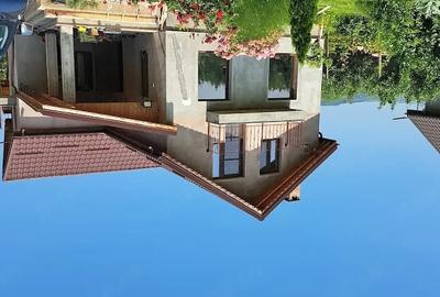 Casă cu Teren 1030 Mp în Ogrăzile - 1