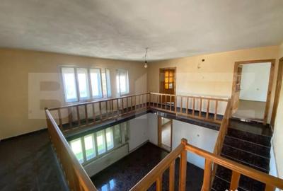 Casă cu 7 camere cu Teren 400 Mp în Central - 6
