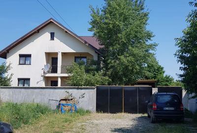 Proprietar vinde vila la serbanesti bacau - 1