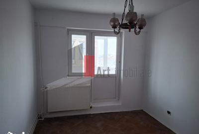 Apartament cu 4 camere decomandat în Ana Ipătescu - 2