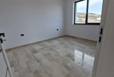 Casă cu 3 camere în Micești - 5